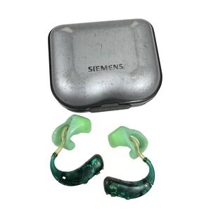 Pair Siemens Pediatric BTE Green Hearing Aids With Case Vtg 90s Y2K Tested Work!